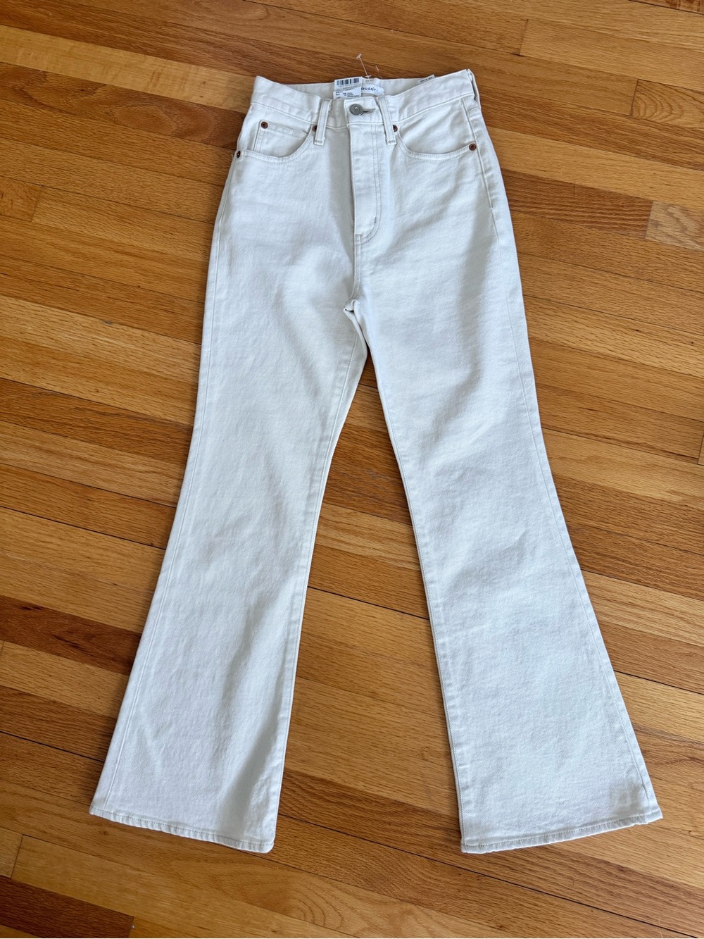 Moussy Vintage Brand Cream Boot Cut Jeans - NWT